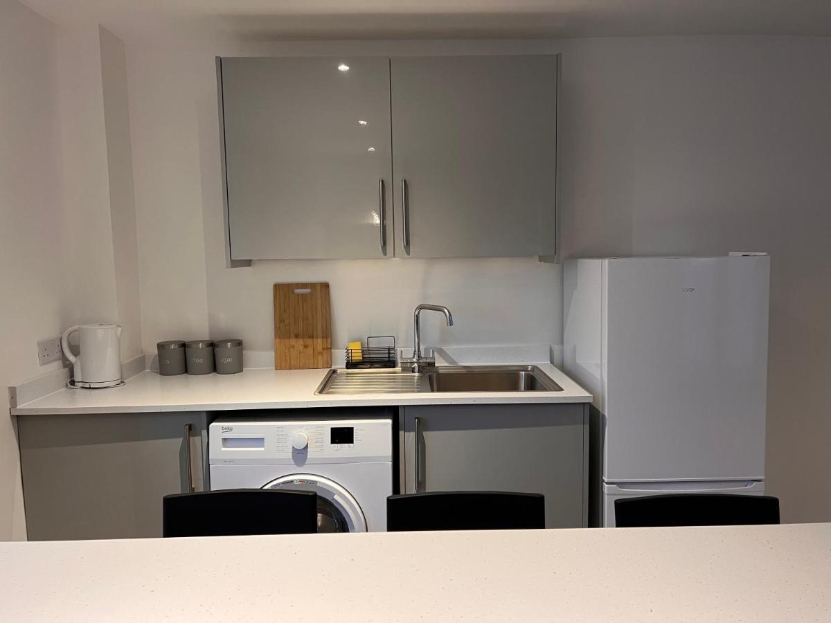 Superb Modern Flat In Northampton, Parking &Ev Apartment ภายนอก รูปภาพ