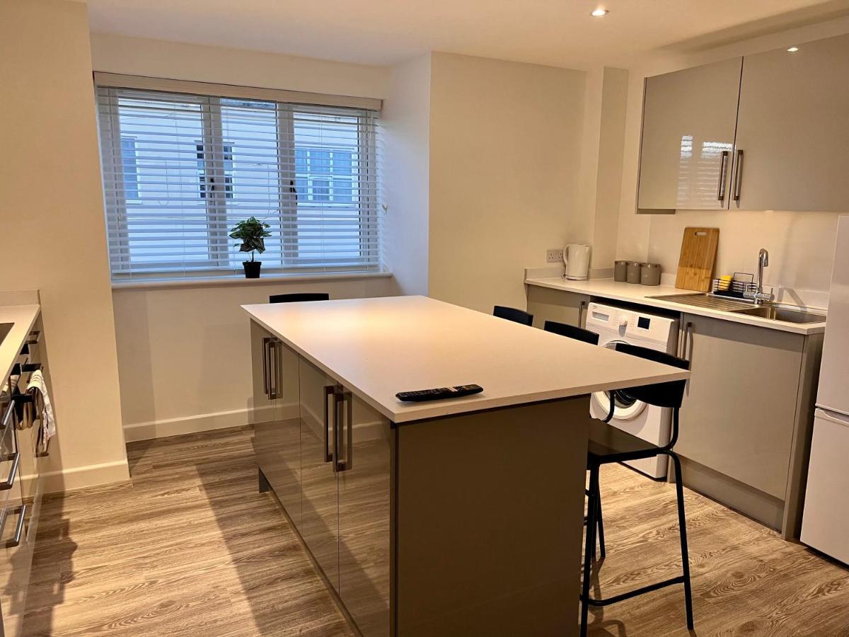 Superb Modern Flat In Northampton, Parking &Ev Apartment ภายนอก รูปภาพ